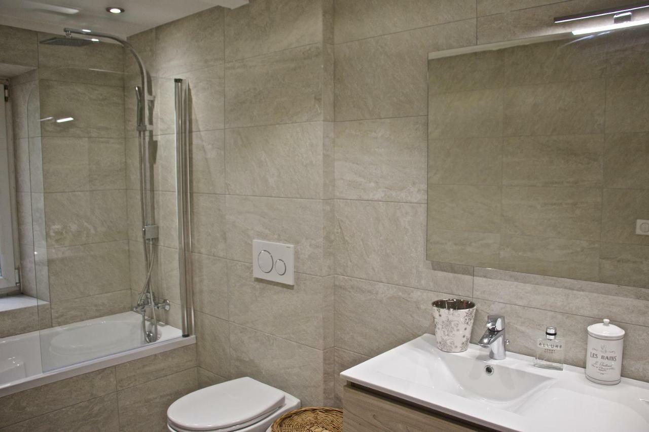 Duplex Fontaine - Appartement Duplex Coeur Vieil Antibes Old City Marche Provencal المظهر الخارجي الصورة
