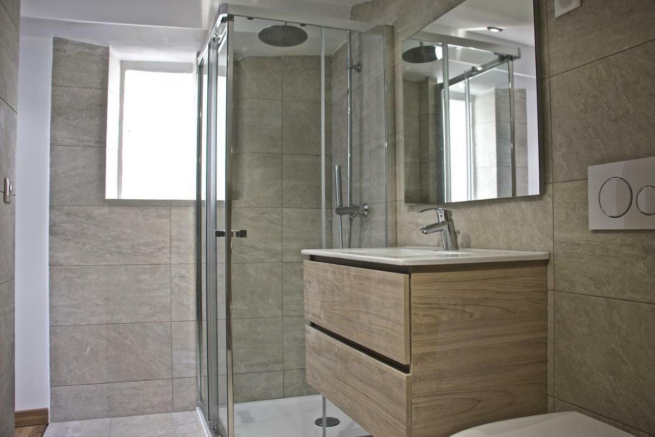 Duplex Fontaine - Appartement Duplex Coeur Vieil Antibes Old City Marche Provencal المظهر الخارجي الصورة